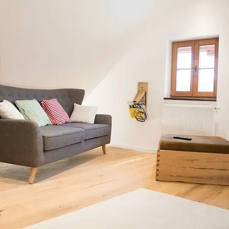 Gesindehaus * Diemlern